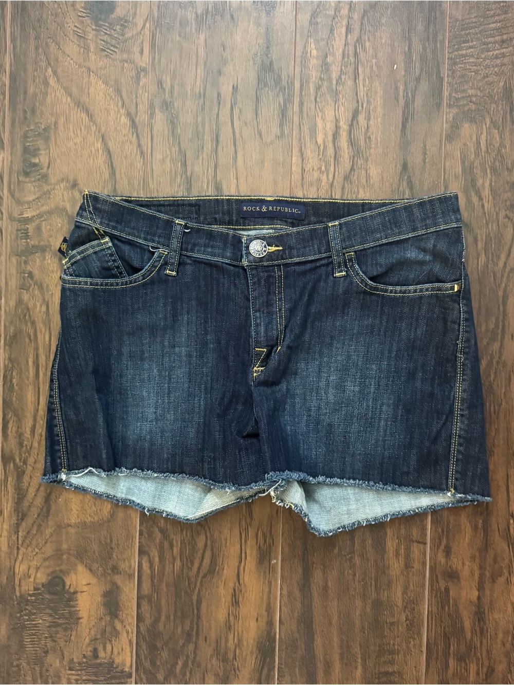 Rock & Republic Hula Jean Shorts Size 12 Dark Wash Raw Edge Hem